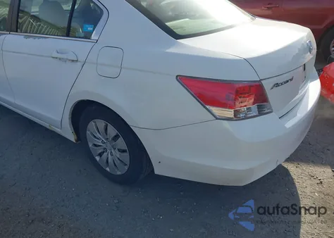 2009 Honda Accord 2.4 Lx z USA, uszkodzony, nr VIN 1HGCP26349A008729